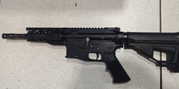 PCPR e PRF apreendem fuzil e 177 quilos de maconha em Laranjeiras do Sul