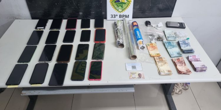 PM prende quadrilha colombiana e recupera 20 celulares furtados durante show em Curitiba