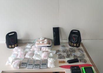 RONE cumpre mandado em Ponta Grossa e apreende drogas