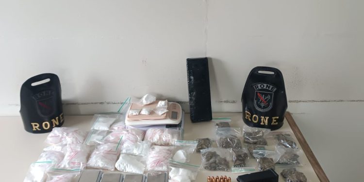 RONE cumpre mandado em Ponta Grossa e apreende drogas