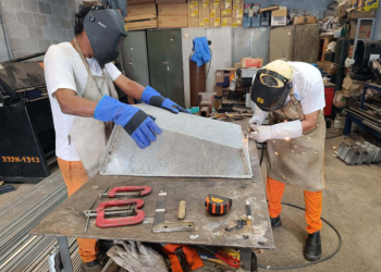 Presos de Piraquara produzem carrinhos de mão para auxiliar reconstrução de Rio Bonito do Iguaçu