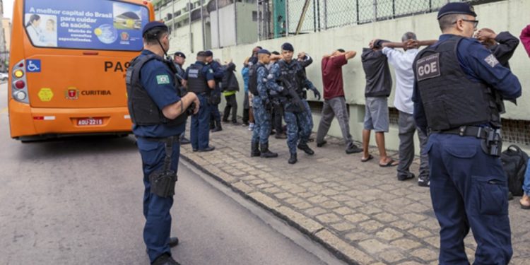 37 pessoas são presas na 6ª Operação Fura-Catraca em Curitiba