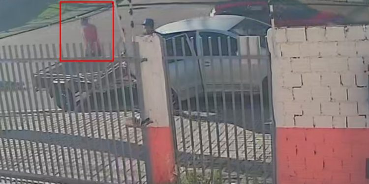 Polícia tenta localizar condutor de carro que se envolveu em acidente fatal em Curitiba