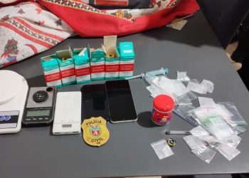 Polícia Civil apreende drogas, celulares e prende mulher em operação contra esquema de venda de cetamina