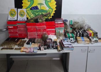 PM apreende grande quantidade de drogas, fuzil e munições em Curitiba