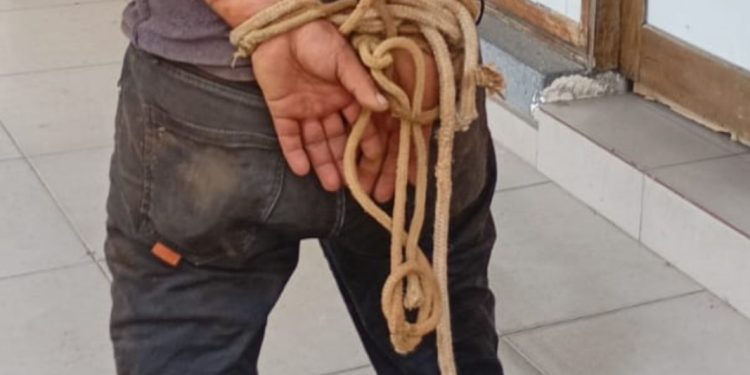 PMs salvam homem que foi levado para mata, para ser julgado pelo tribunal do crime