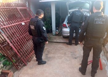 PCPR e PMPR prendem 3 pessoas e apreendem 6 armas, munições e drogas em Cascavel