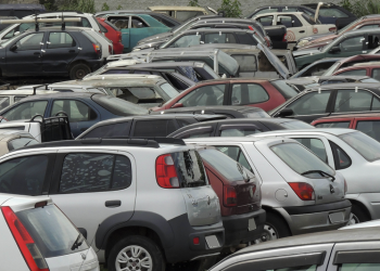 Leilão online reúne 151 automóveis e sucatas nesta sexta-feira; veja como participar