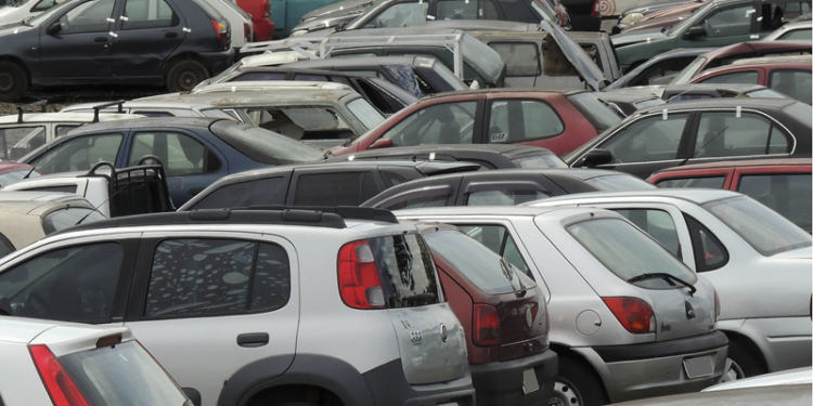 Leilão online reúne 151 automóveis e sucatas nesta sexta-feira; veja como participar