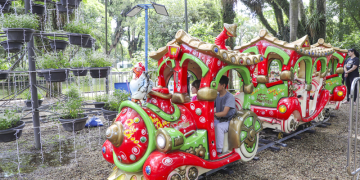Espetáculos se despedem dia 23 de dezembro, mas os brinquedos mantêm o clima natalino em Curitiba; saiba até quando funcionam