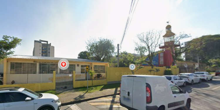 Prefeitura inclui ensino de ucraniano em escolas municipais de Curitiba