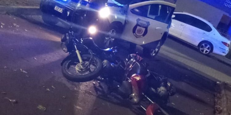 Guarda Municipal se depara com baderneiros em motos na CIC durante patrulhamento