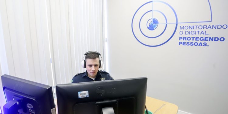 Criminoso que realizou ataque racista contra atriz Taís Araujo volta a ser preso em Curitiba, desta vez por compartilhar pornografia infantil