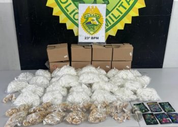 PM apreende drogas durante ação no Morro do Piolho