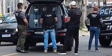 Delegacia de Furtos e Roubos de Veículos prende criminoso que participou de roubo de carro no Pinheirinho