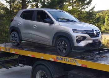 PRF recupera carro de aplicativo roubado na BR-376 logo após o crime