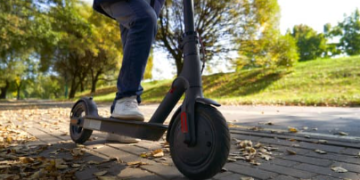 Projeto quer regulamentar circulação de bicicletas, patinetes e demais equipamentos de mobilidade individual nas calçadas de Curitiba