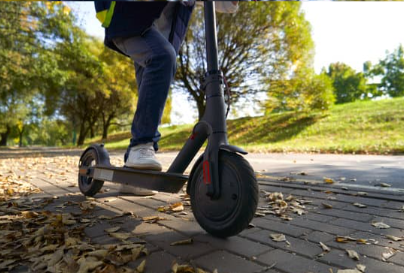 Projeto quer regulamentar circulação de bicicletas, patinetes e demais equipamentos de mobilidade individual nas calçadas de Curitiba