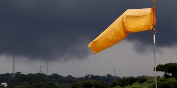 Ciclone no RS provoca ventos constantes e rajadas fortes no Paraná nesta quarta