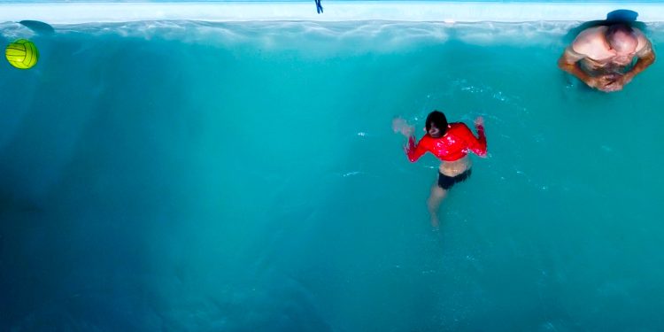 Corpo de Bombeiros orienta como prevenir afogamentos e outros acidentes em piscinas