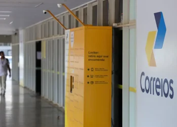 Correios preveem 15 mil demissões voluntárias e fechar mil agências
