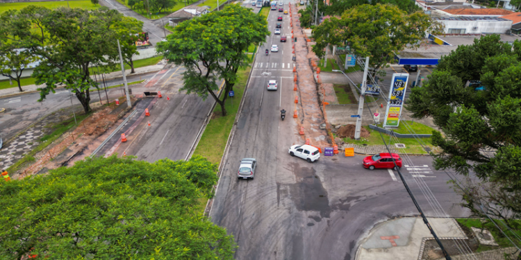 Avenida Victor Ferreira do Amaral terá obras de pavimentação. Viaduto recebe drenagem