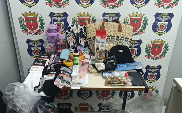 Operação Centro Seguro prende mulher suspeita de furtos em lojas de Curitiba