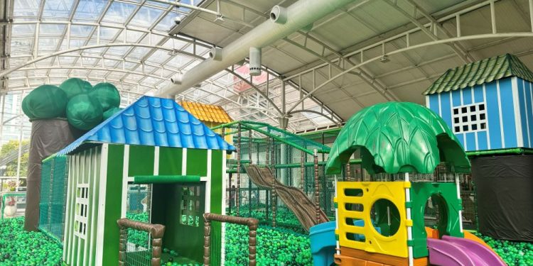 Atração infantil Bosque das Capivaras está de volta ao Shopping Estação