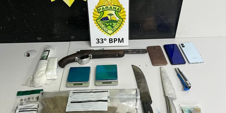 Indivíduo é preso por tráfico de drogas e posse ilegal de arma no Centro de Curitiba