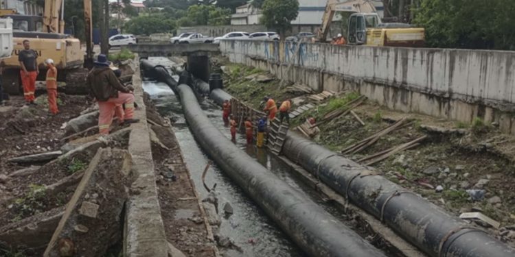 Obra de controle de cheias do Rio Pinheirinho segue em andamento, apesar de vandalismo