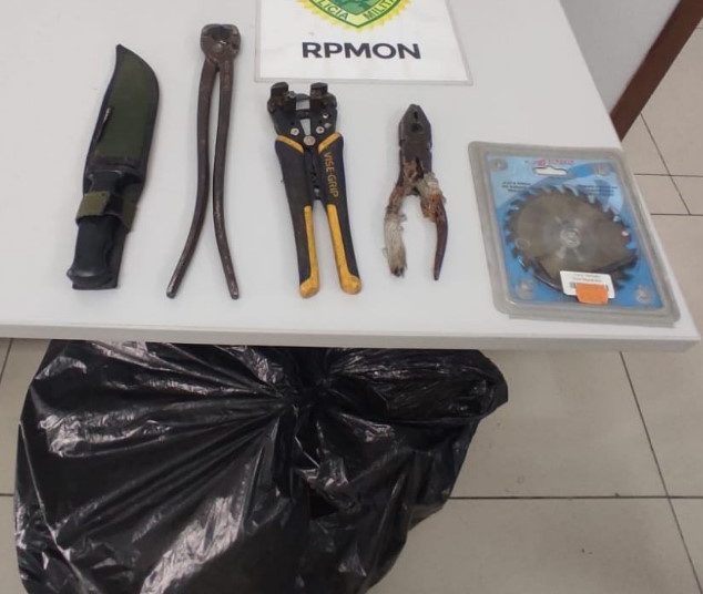 Homem é preso após invadir residência, furtar fiação elétrica e tentar fugir da polícia em Curitiba