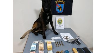 Olho Vivo auxilia PMPR na prisão de dois homens por tráfico de drogas em Guaratuba