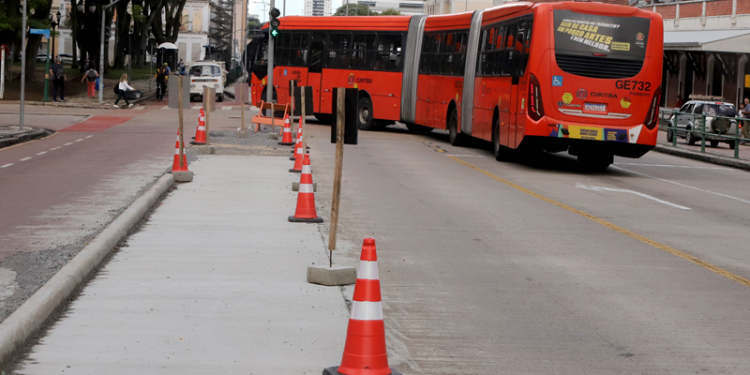 Trânsito na Avenida Sete de Setembro terá bloqueios para obras de drenagem; veja o trecho