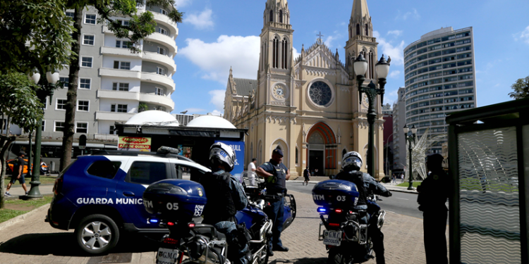 Guarda Municipal mobiliza 100 agentes para segurança no carnaval