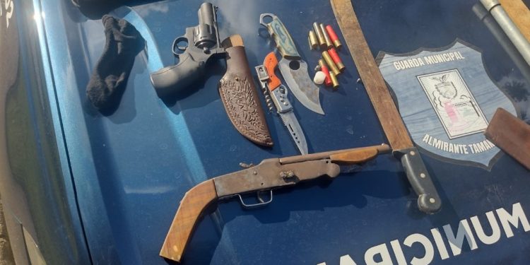 Homem é detido pela Guarda Municipal após invasão de domicílio em Almirante Tamandaré