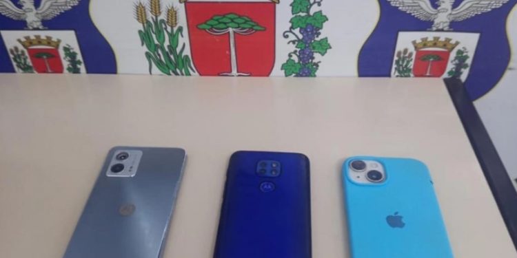 Indivíduo é preso após furtar celular durante o Carnaval de Curitiba
