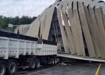 Simepar confirma downburst, e não tornado, como causa de destruição em oficina de Campina Grande do Sul