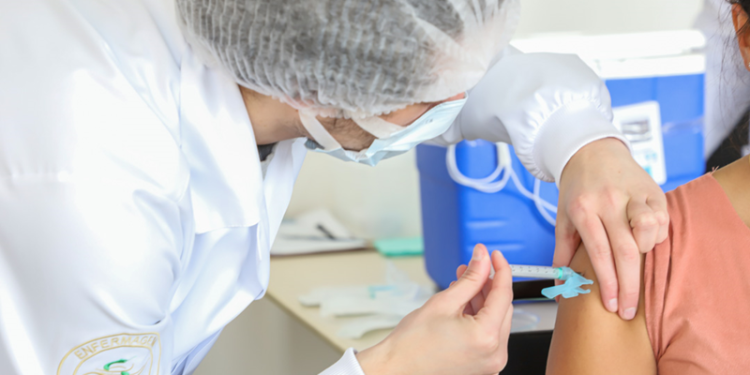 Saúde convoca crianças, idosos e gestantes para dia D contra a gripe no sábado