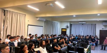 PCPR realiza palestra educativa em Colégio Estadual de Foz do Iguaçu