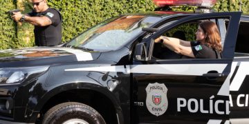 PCPR prende quatro homens por adulteração de veículo e associação criminosa em Fazenda Rio Grande