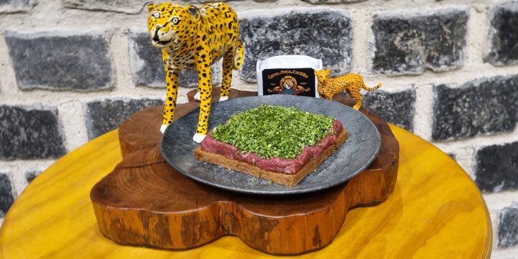 Curitiba terá a maior carne de onça do mundo