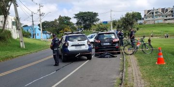 Homem é encontrado morto dentro de SUV no Parque Atuba