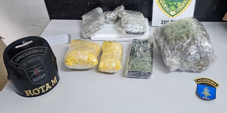 Cadetes da PM apreendem grande quantidade de drogas durante atividade prática em Curitiba