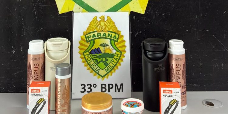 Mulher é presa após furtar produtos de loja no Centro de Curitiba