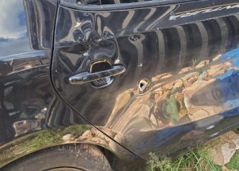 Motorista tem carro atingido por tiro após confusão entre torcidas no bairro Xaxim