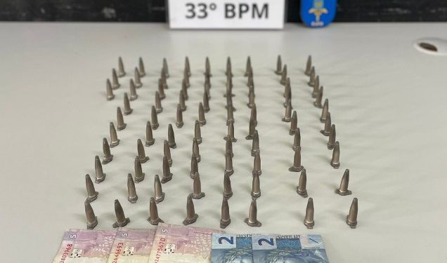 Homem é preso por tráfico de drogas após tentativa de fuga no Centro de Curitiba