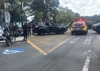 PM ativa protocolo para “atirador ativo” na UFPR, após indivíduo invadir centro politécnico