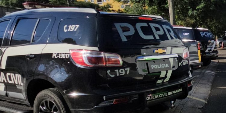 Delegacia de Furtos e Roubos de Veículos prende criminoso em flagrante e recupera moto antes que vítima perceba o crime