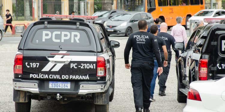 PCPR prende homem por importunação sexual contra mulher no Centro de Curitiba