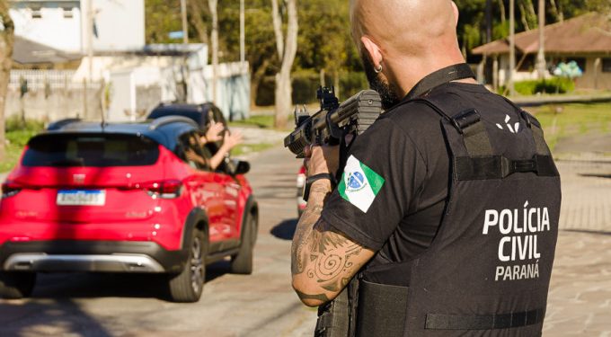 PCPR prende homem por roubo de motocicleta e corrupção de menores em Almirante Tamandaré